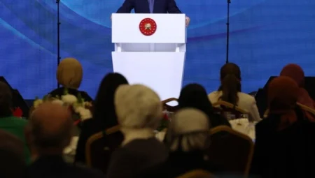 Cumhurbaşkanı Erdoğan: “Kadın, Toplumun ve Ailenin Omurgasıdır”