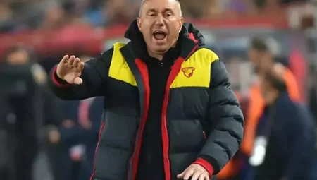 Göztepe Teknik Direktörü Stoilov’dan Türkiye Kupası Yorumu: ‘Umarım Trabzonspor Kazanır’